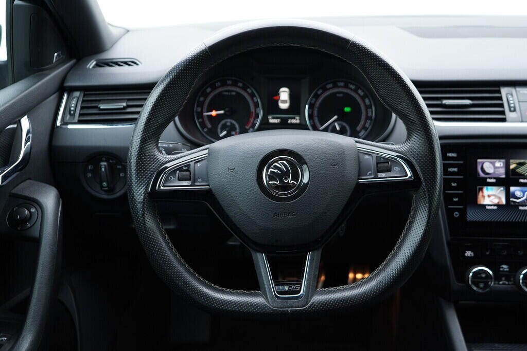 OV190V09178_27.webp_OCTAVIA RS 2.0 TDI 135 kW automat, DPH