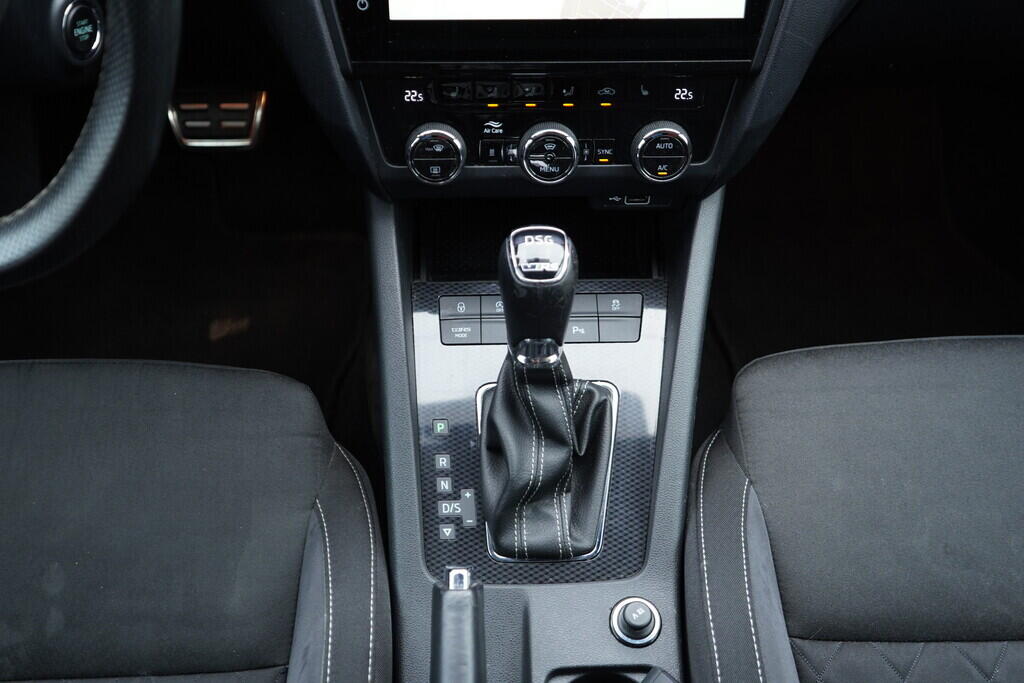 OV190V09178_34.webp_OCTAVIA RS 2.0 TDI 135 kW automat, DPH