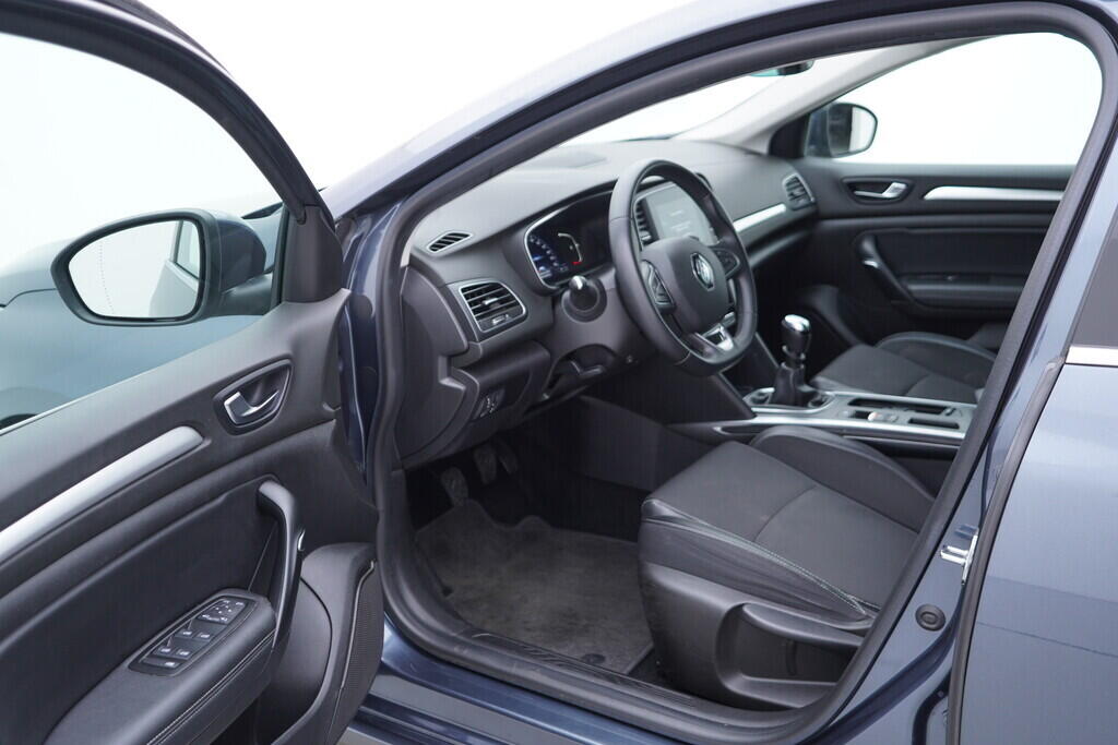 OV190V09179_18.webp_MÉGANE Intens 1.3 H5H E4 103 kW manuál, DPH