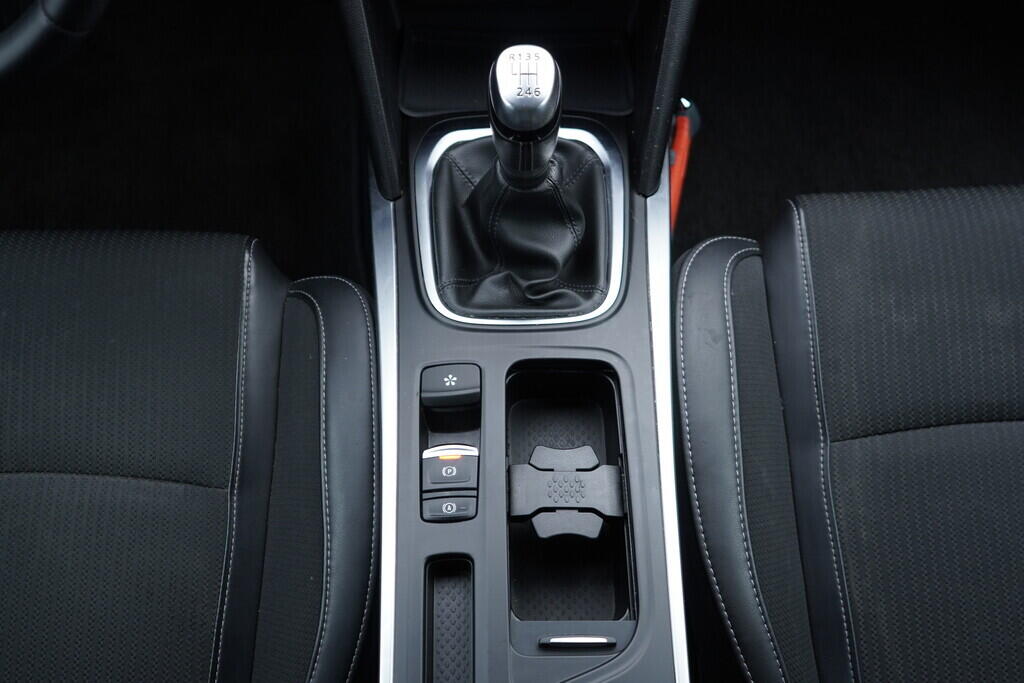 OV190V09179_33.webp_MÉGANE Intens 1.3 H5H E4 103 kW manuál, DPH