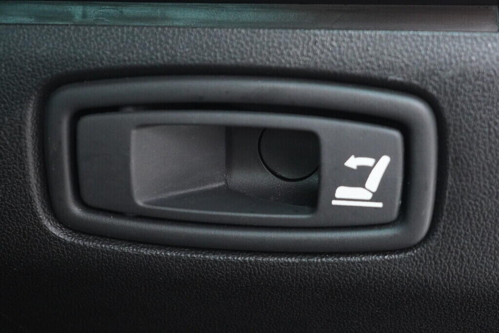 OV190V09179_39.webp_MÉGANE Intens 1.3 H5H E4 103 kW manuál, DPH