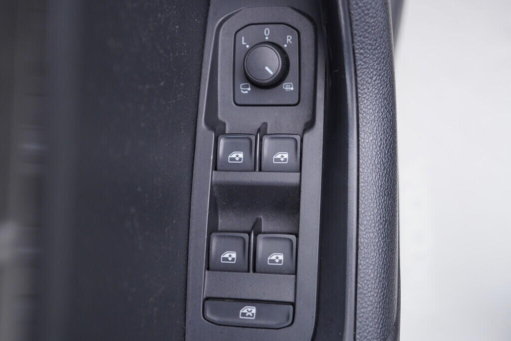 OV190V09180_20.webp_KAROQ Style Plus 1.0 TSI 81 kW manuál, DPH