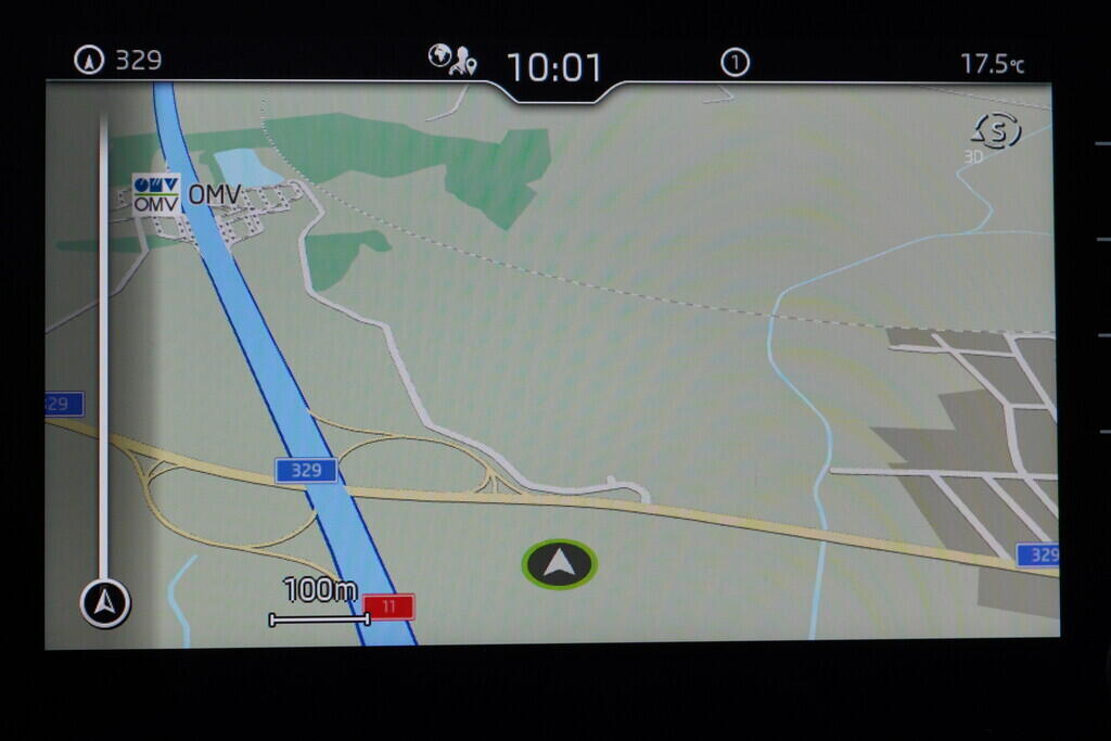 OV190V09180_33.webp_KAROQ Style Plus 1.0 TSI 81 kW manuál, DPH