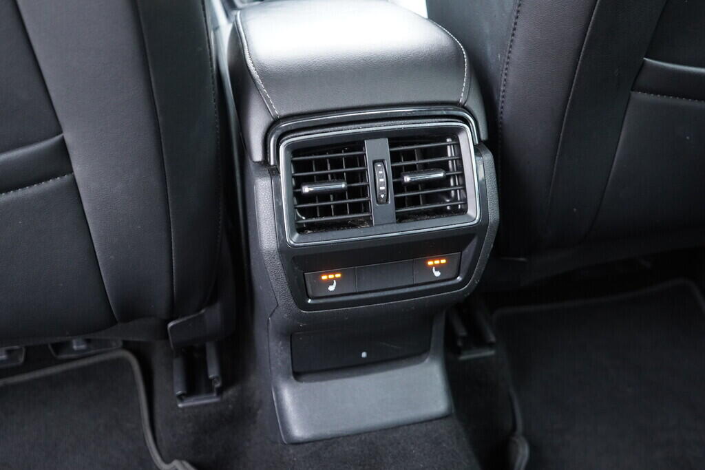 OV190V09180_38.webp_KAROQ Style Plus 1.0 TSI 81 kW manuál, DPH