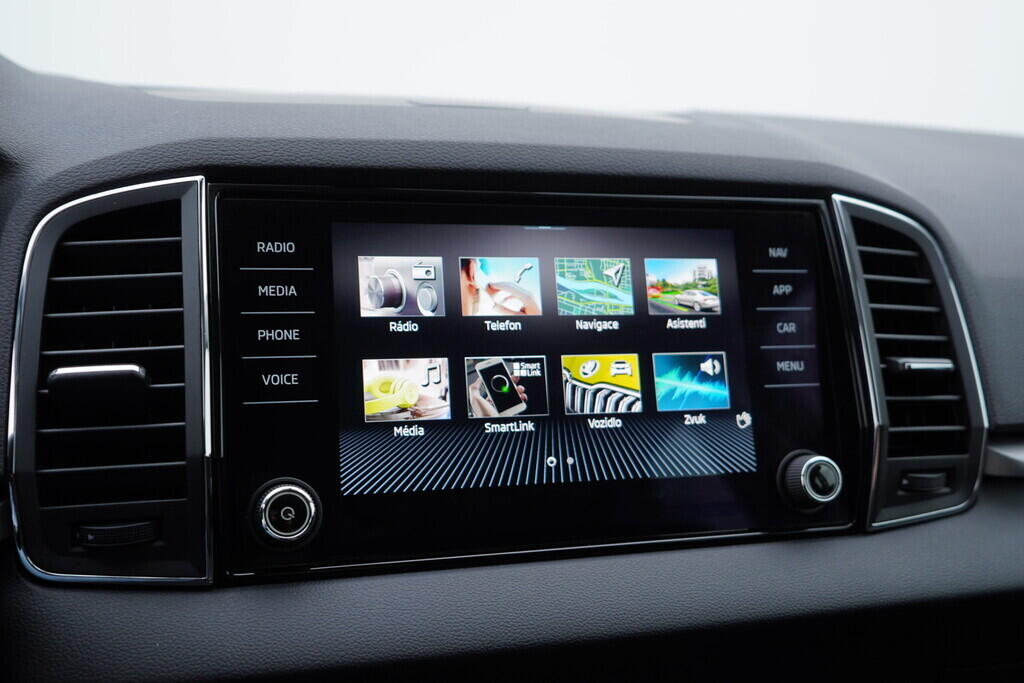 OV190V09181_27.webp_KAROQ Ambition 2.0 TDI 110 kW automat, DPH