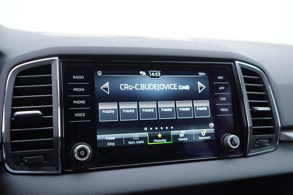 OV190V09181_28.webp_KAROQ Ambition 2.0 TDI 110 kW automat, DPH