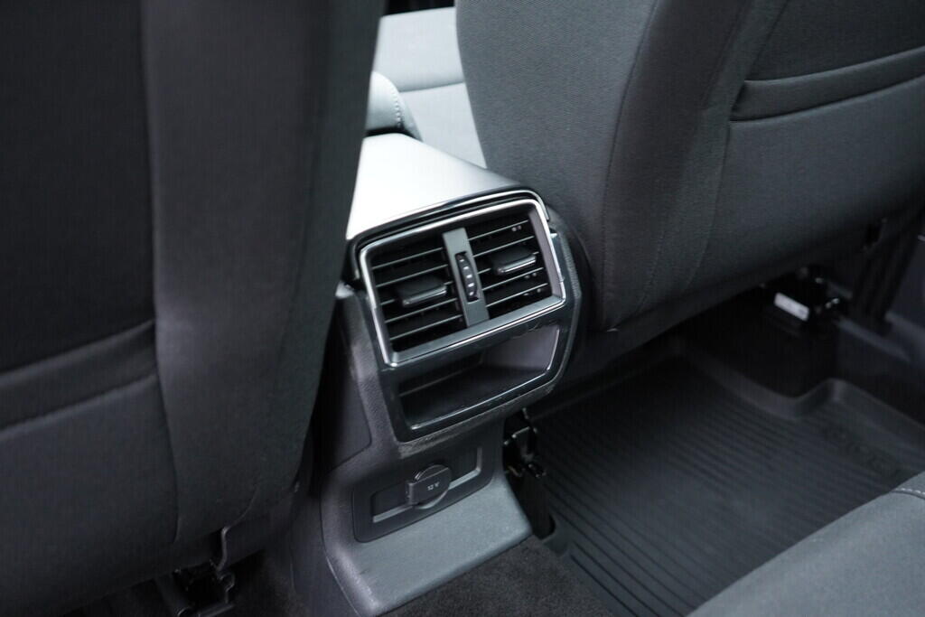 OV190V09181_34.webp_KAROQ Ambition 2.0 TDI 110 kW automat, DPH