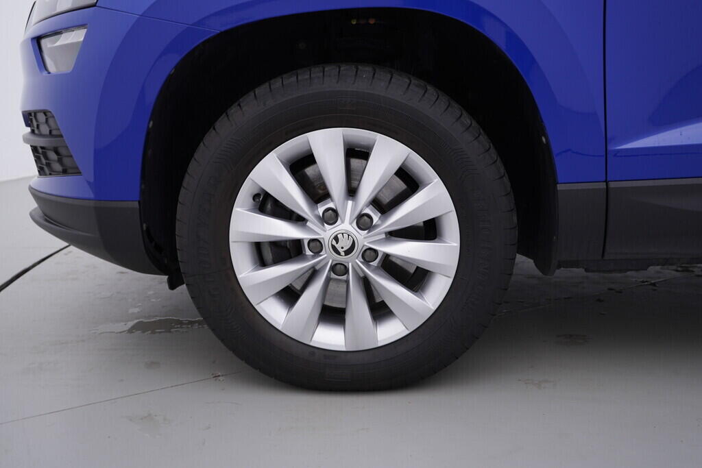 OV190V09181_40.webp_KAROQ Ambition 2.0 TDI 110 kW automat, DPH