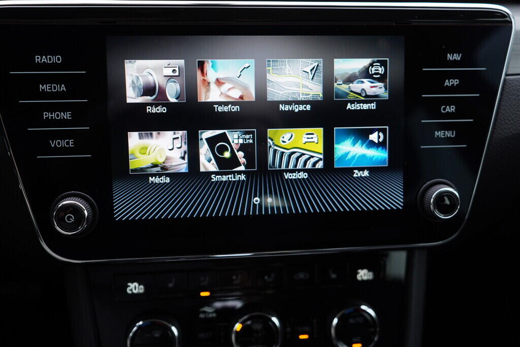 OV190V09182_32.webp_SUPERB Style 2.0 TDI 110 kW automat, DPH