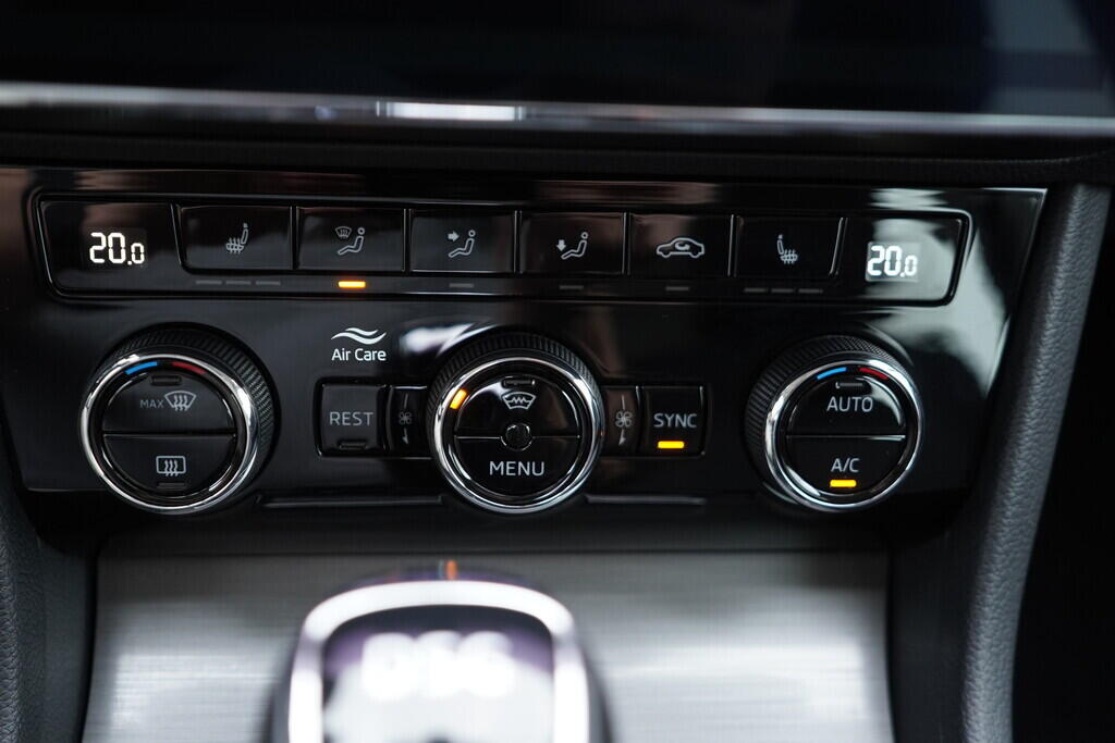 OV190V09182_37.webp_SUPERB Style 2.0 TDI 110 kW automat, DPH