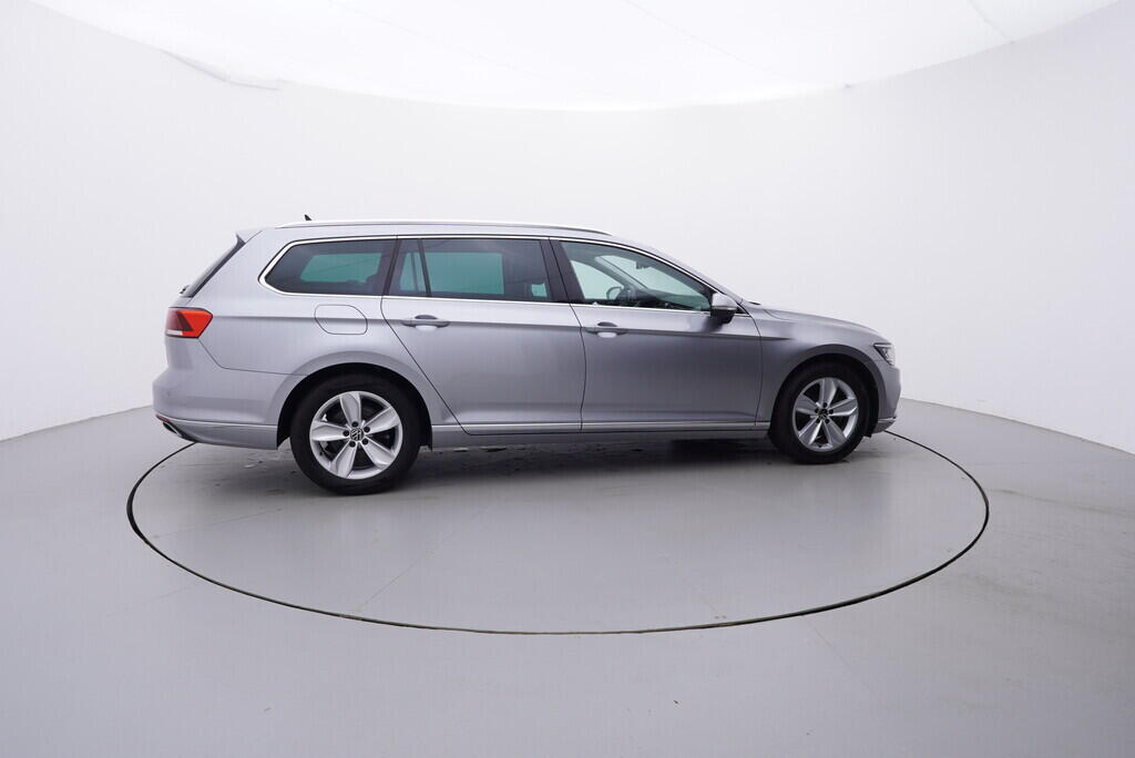 OV190V09183_15.webp_PASSAT VARIANT Elegance 2.0 TDI 110 kW automat, DPH