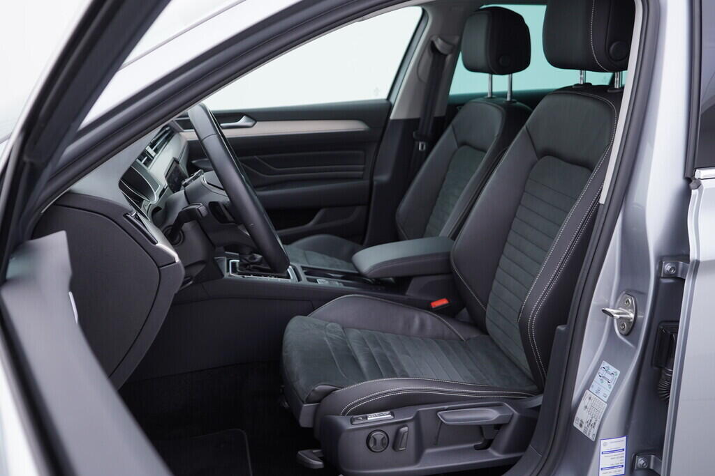 OV190V09183_24.webp_PASSAT VARIANT Elegance 2.0 TDI 110 kW automat, DPH