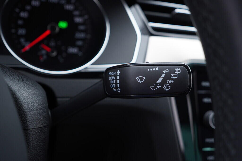 OV190V09183_26.webp_PASSAT VARIANT Elegance 2.0 TDI 110 kW automat, DPH