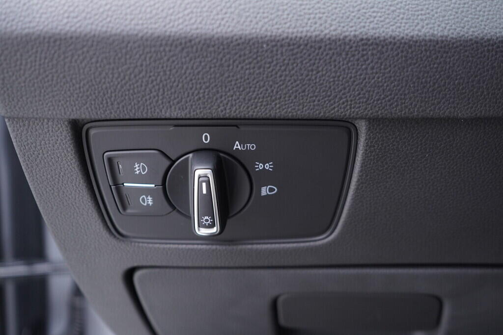 OV190V09183_29.webp_PASSAT VARIANT Elegance 2.0 TDI 110 kW automat, DPH