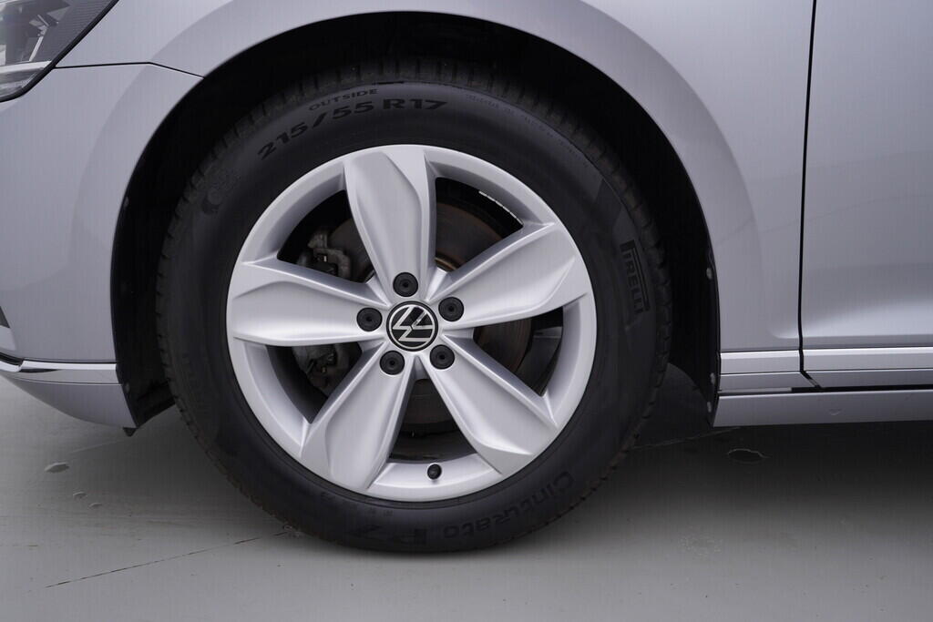 OV190V09183_48.webp_PASSAT VARIANT Elegance 2.0 TDI 110 kW automat, DPH