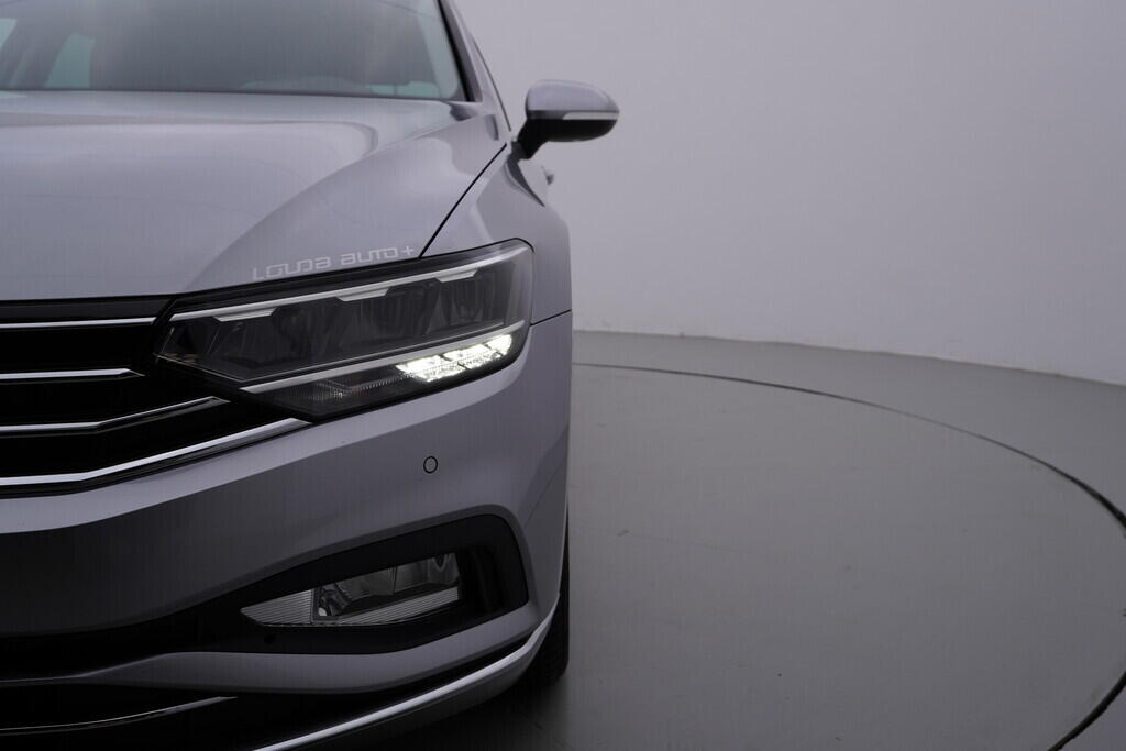 OV190V09183_49.webp_PASSAT VARIANT Elegance 2.0 TDI 110 kW automat, DPH