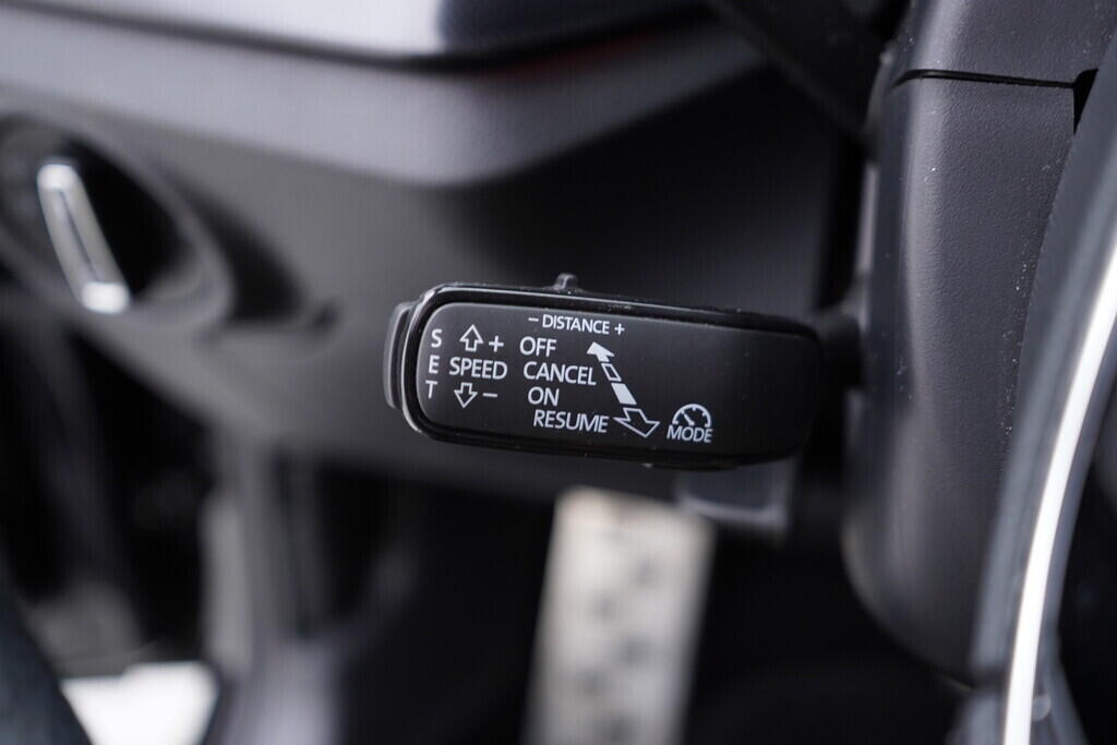 OV190V09189_25.webp_KAMIQ Monte Carlo 1.0 TSI 81 kW automat, DPH