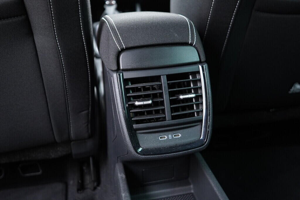 OV190V09189_36.webp_KAMIQ Monte Carlo 1.0 TSI 81 kW automat, DPH