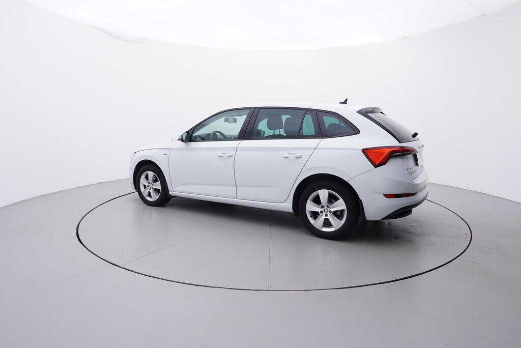 OV190V09197_12.webp_SCALA Drive 1.5 TSI 110 kW manuál