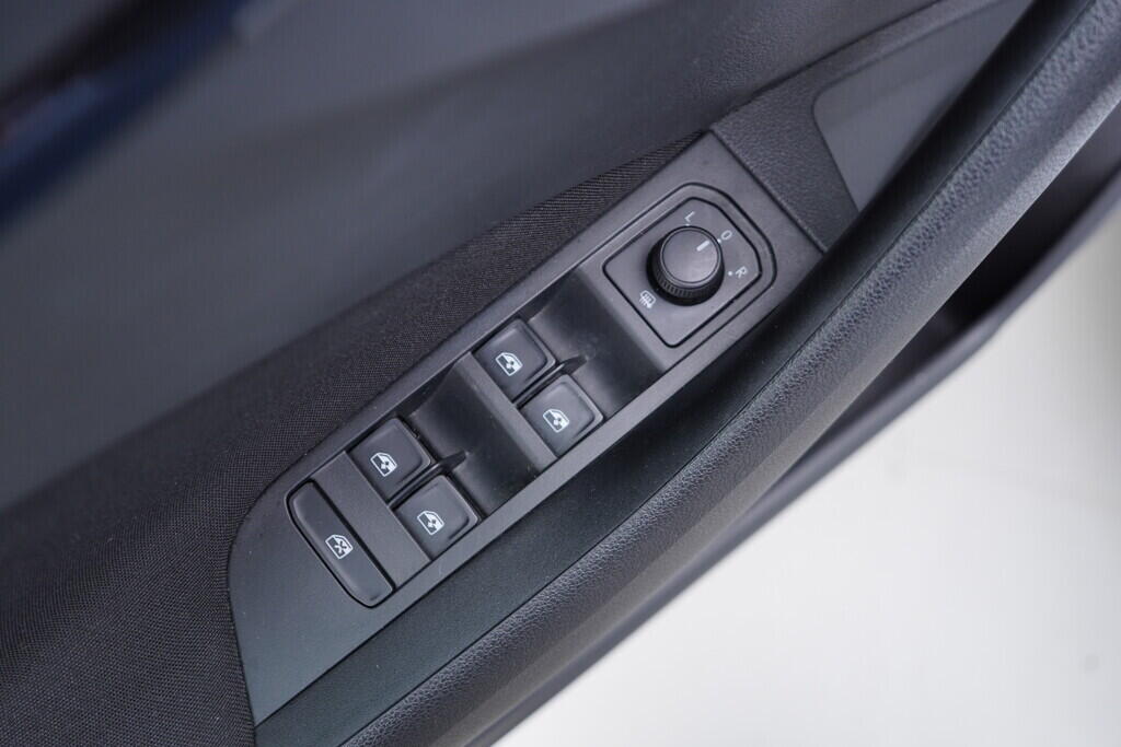 OV190V09197_20.webp_SCALA Drive 1.5 TSI 110 kW manuál