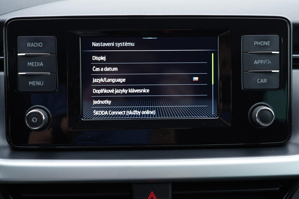 OV190V09197_36.webp_SCALA Drive 1.5 TSI 110 kW manuál