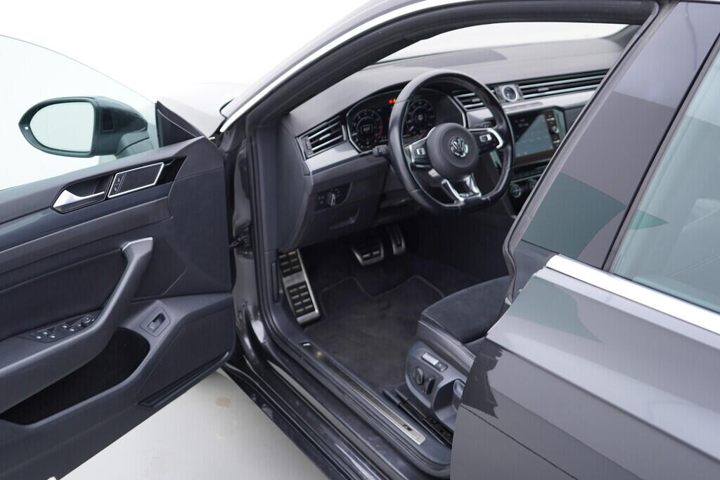 OV190V09203_18.webp_ARTEON R-Line 2.0 TSI 140 kW automat