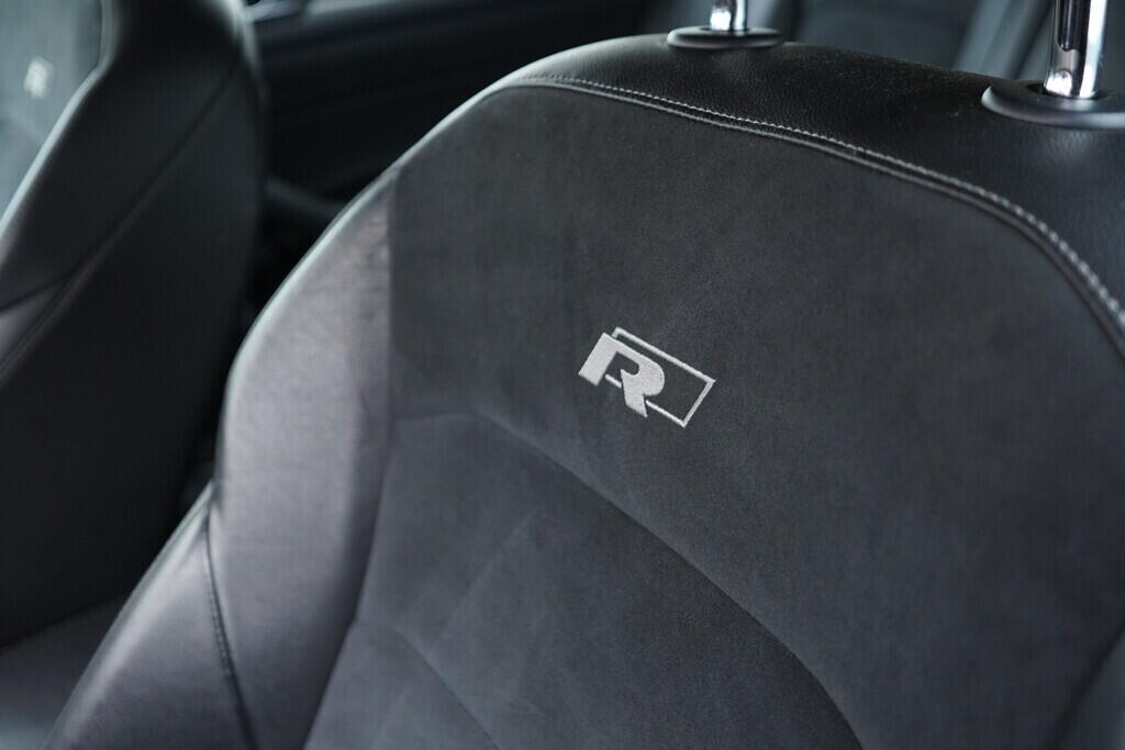 OV190V09203_22.webp_ARTEON R-Line 2.0 TSI 140 kW automat