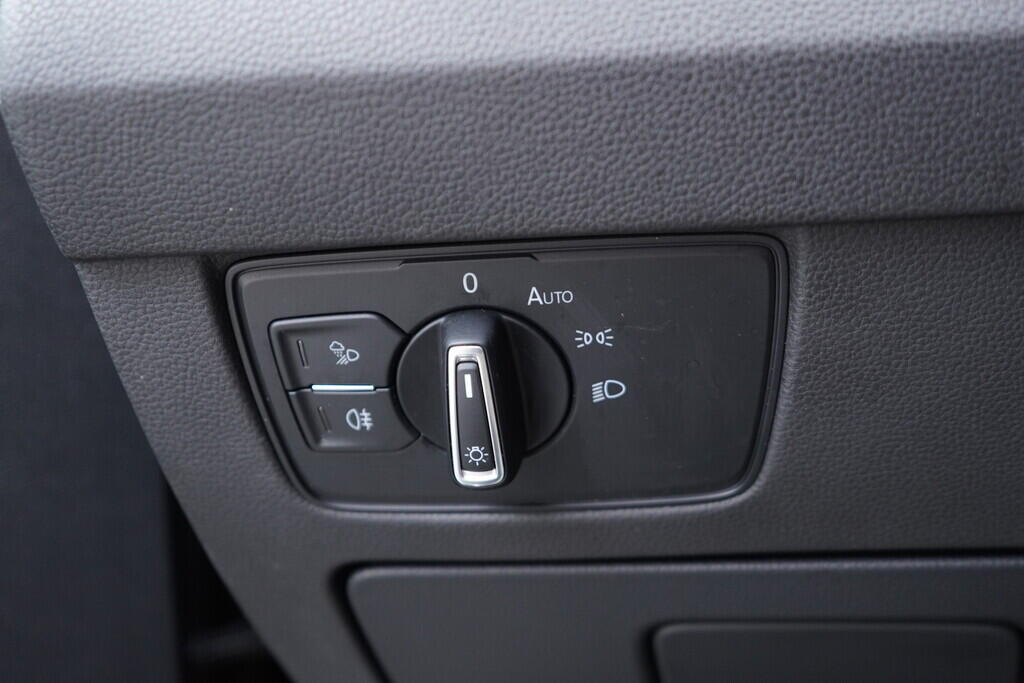 OV190V09203_30.webp_ARTEON R-Line 2.0 TSI 140 kW automat