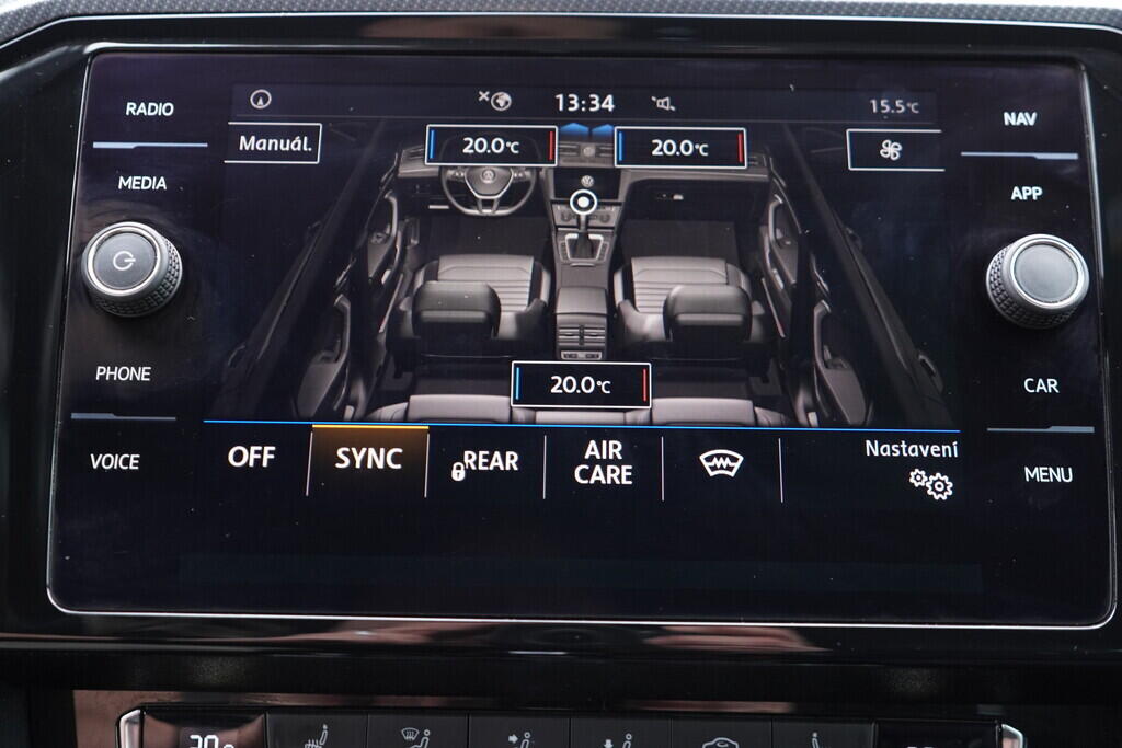 OV190V09203_36.webp_ARTEON R-Line 2.0 TSI 140 kW automat