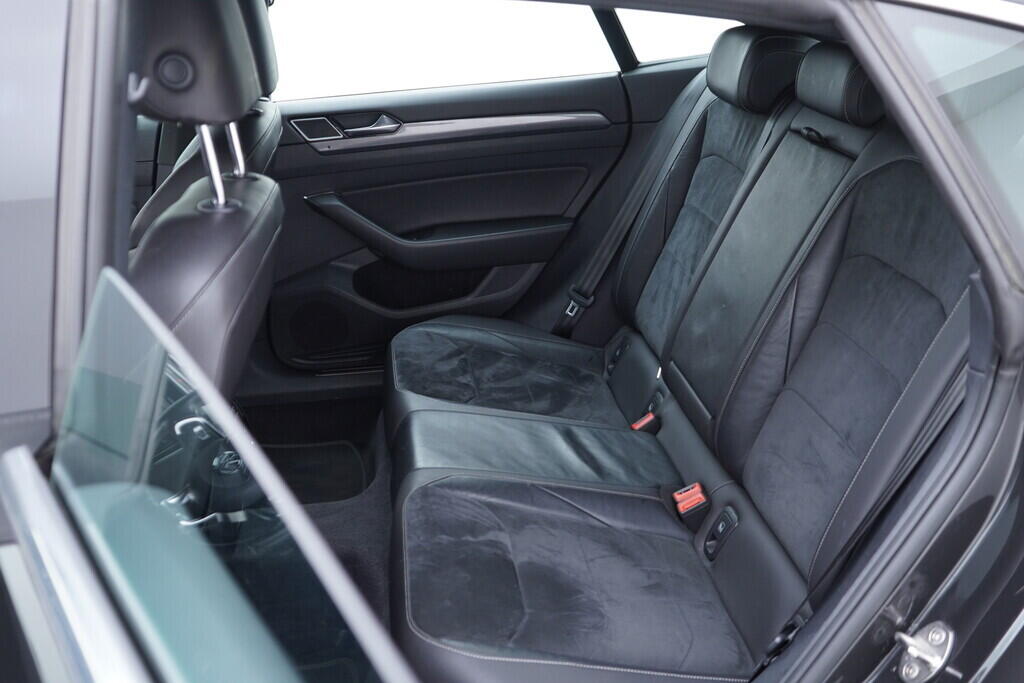 OV190V09203_43.webp_ARTEON R-Line 2.0 TSI 140 kW automat