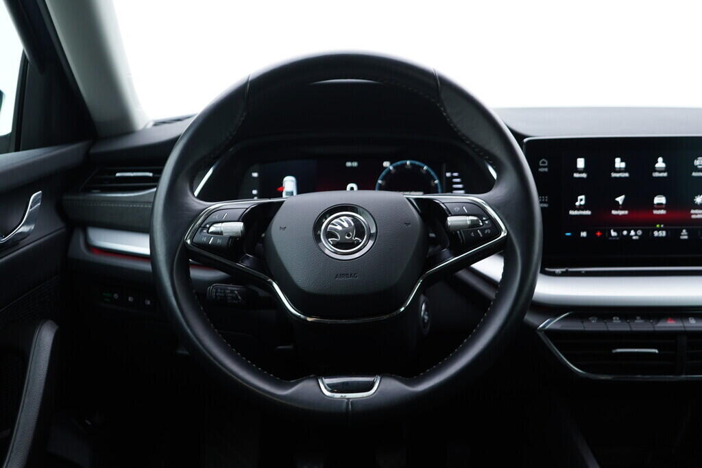 OV190V09204_28.webp_OCTAVIA Style Plus 1.5 TSI 110 kW manuál