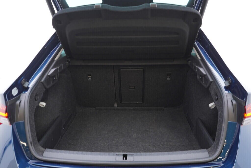 OV190V09204_40.webp_OCTAVIA Style Plus 1.5 TSI 110 kW manuál