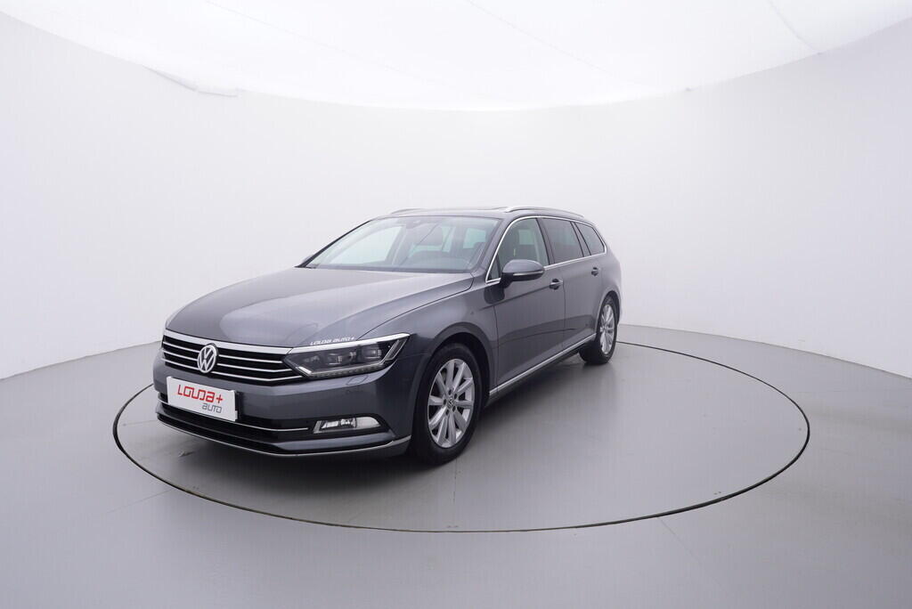 OV190V09205_10.webp_PASSAT VARIANT Highline 1.5 TSI 110 kW automat