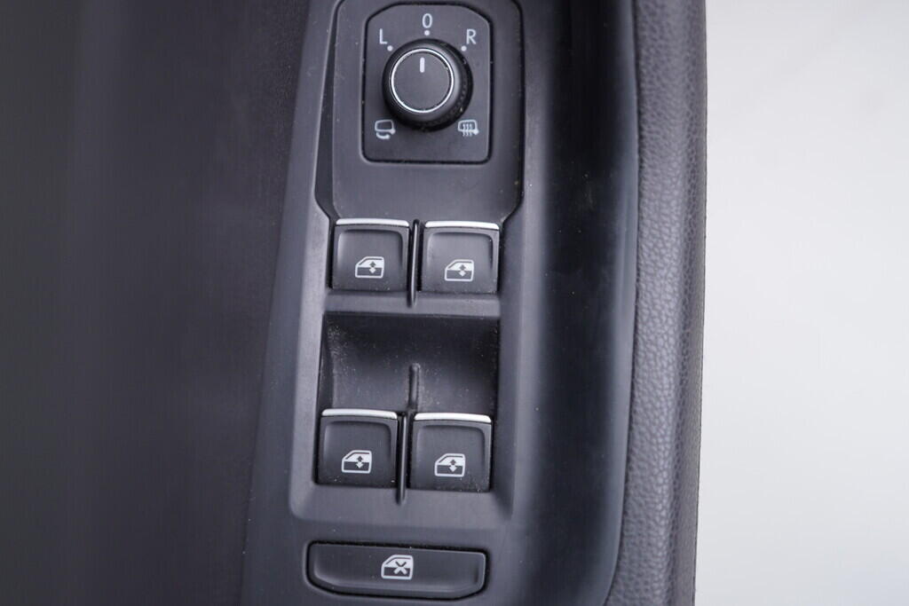 OV190V09205_20.webp_PASSAT VARIANT Highline 1.5 TSI 110 kW automat