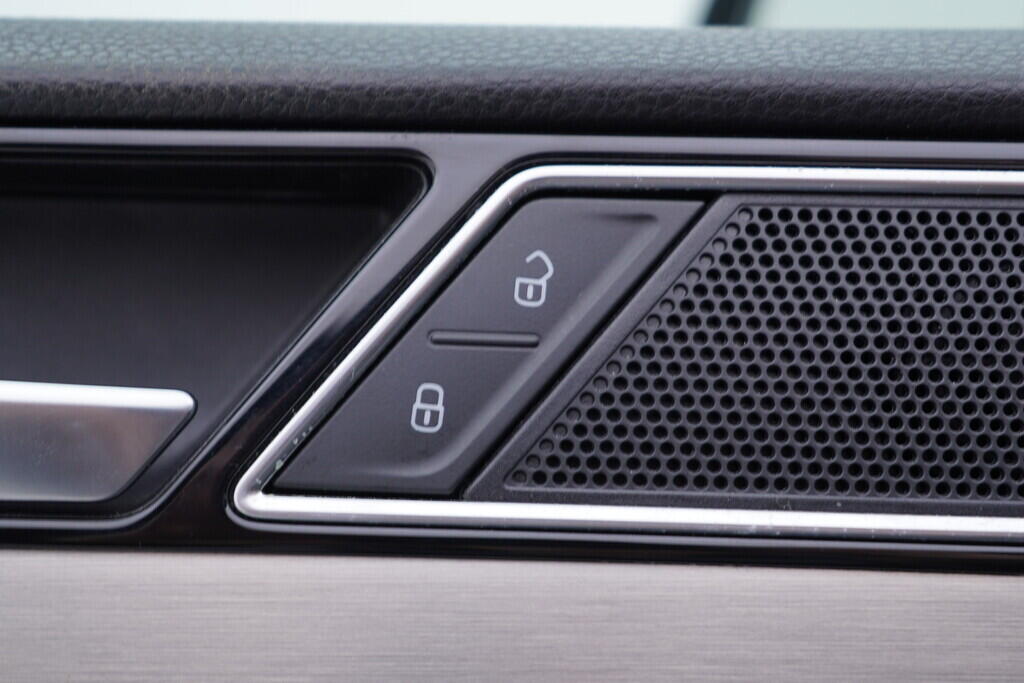 OV190V09205_22.webp_PASSAT VARIANT Highline 1.5 TSI 110 kW automat