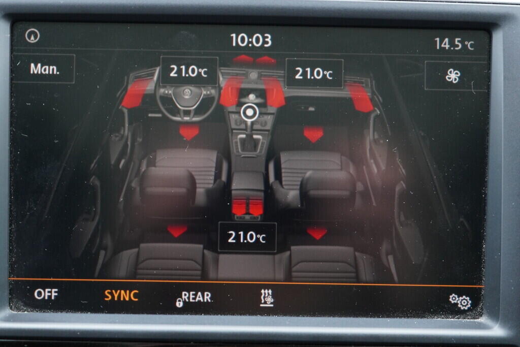 OV190V09205_33.webp_PASSAT VARIANT Highline 1.5 TSI 110 kW automat