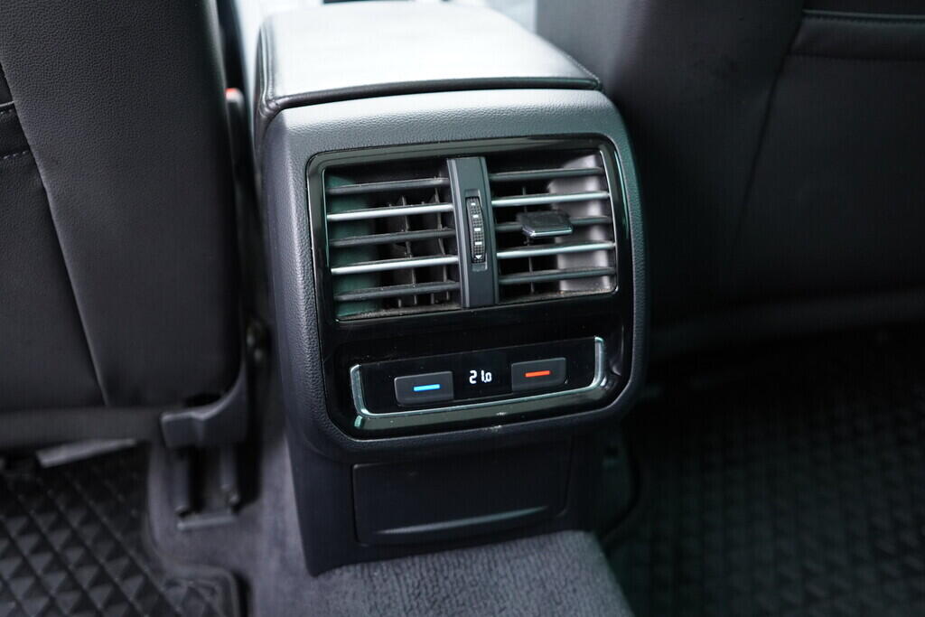 OV190V09205_39.webp_PASSAT VARIANT Highline 1.5 TSI 110 kW automat