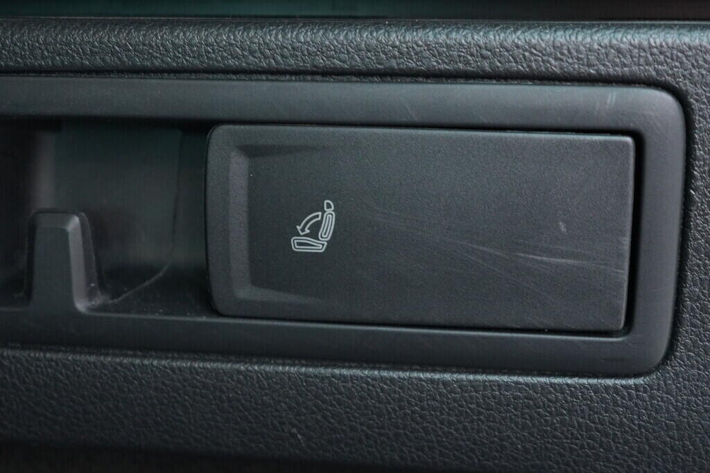 OV190V09205_43.webp_PASSAT VARIANT Highline 1.5 TSI 110 kW automat