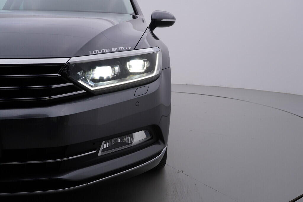 OV190V09205_47.webp_PASSAT VARIANT Highline 1.5 TSI 110 kW automat