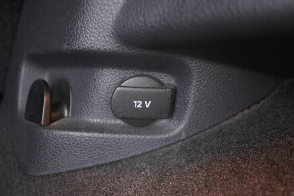 OV190V09206_37.webp_GOLF Allstar 1.4 TSI 110 kW manuál