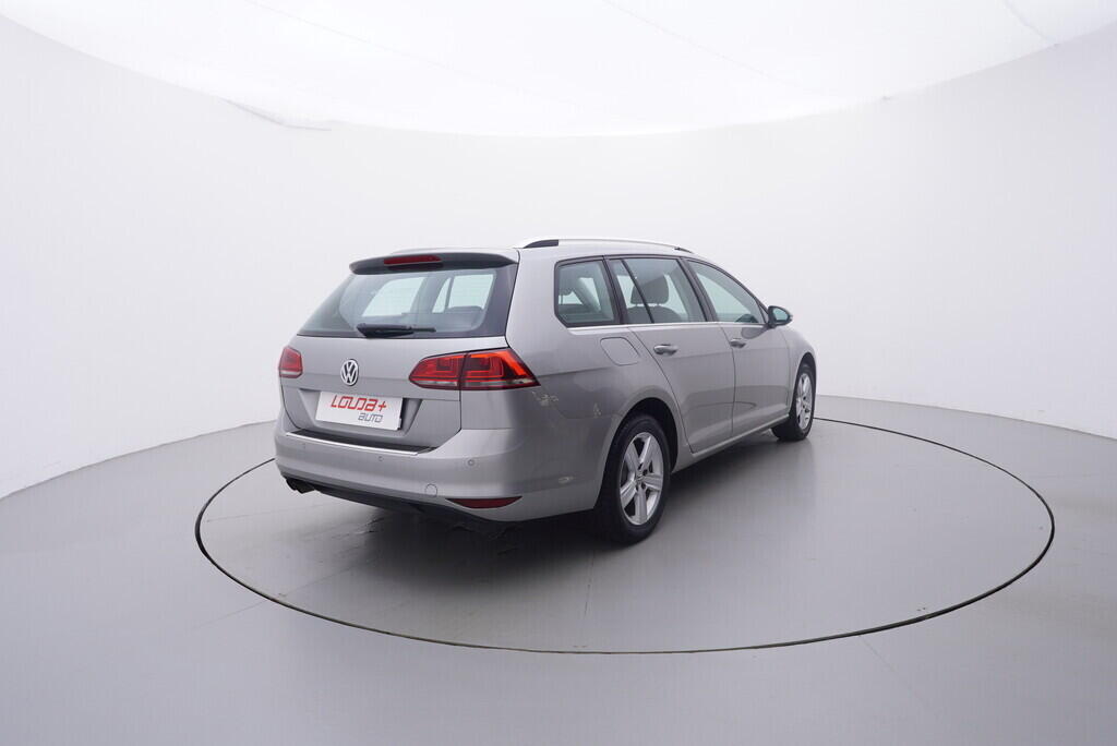 OV190V09207_14.webp_GOLF Highline 1.4 TSI 110 kW manuál