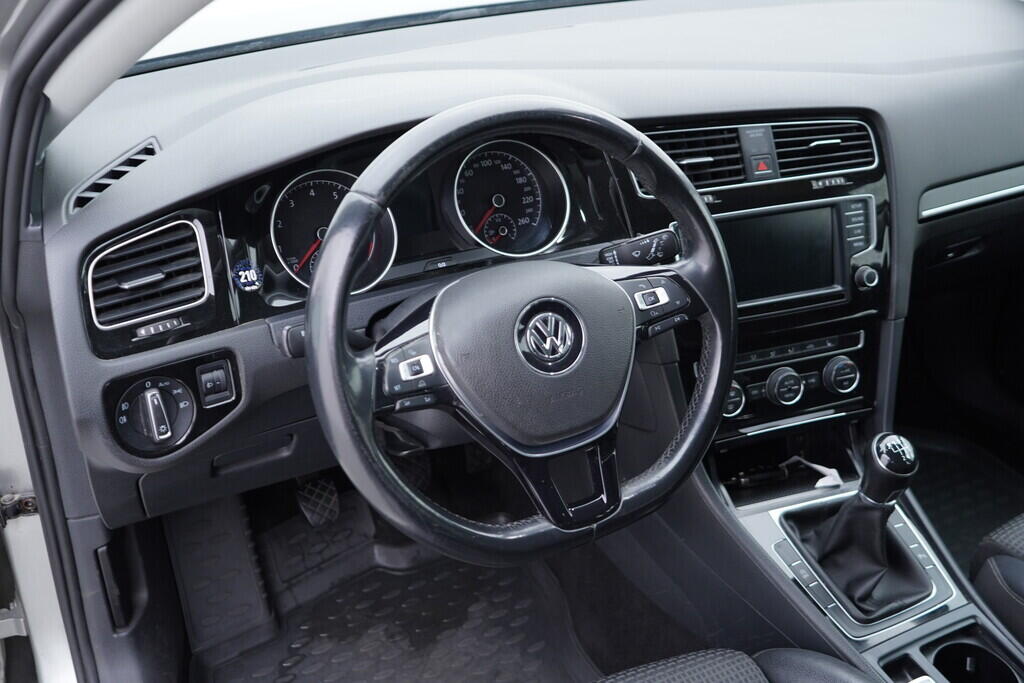 OV190V09207_21.webp_GOLF Highline 1.4 TSI 110 kW manuál