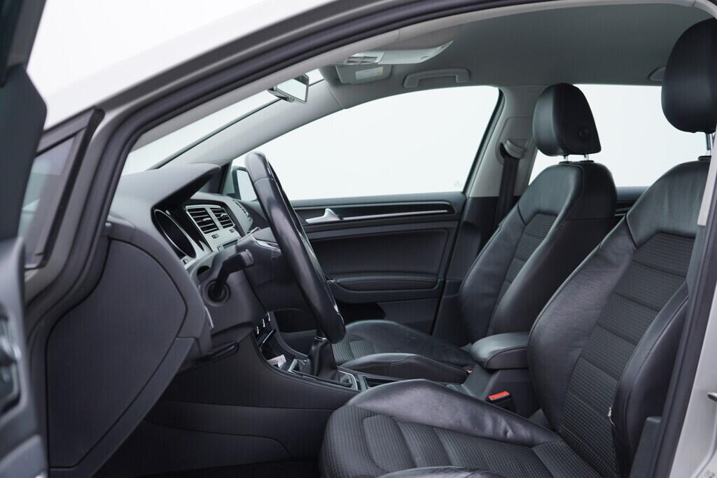 OV190V09207_22.webp_GOLF Highline 1.4 TSI 110 kW manuál