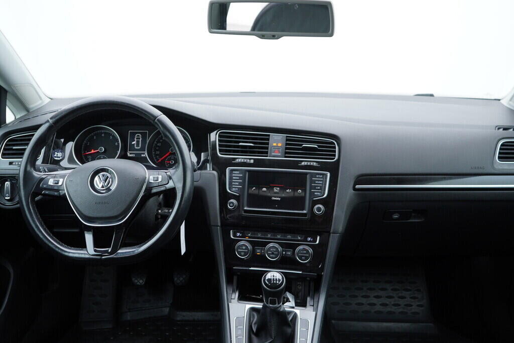 OV190V09207_25.webp_GOLF Highline 1.4 TSI 110 kW manuál