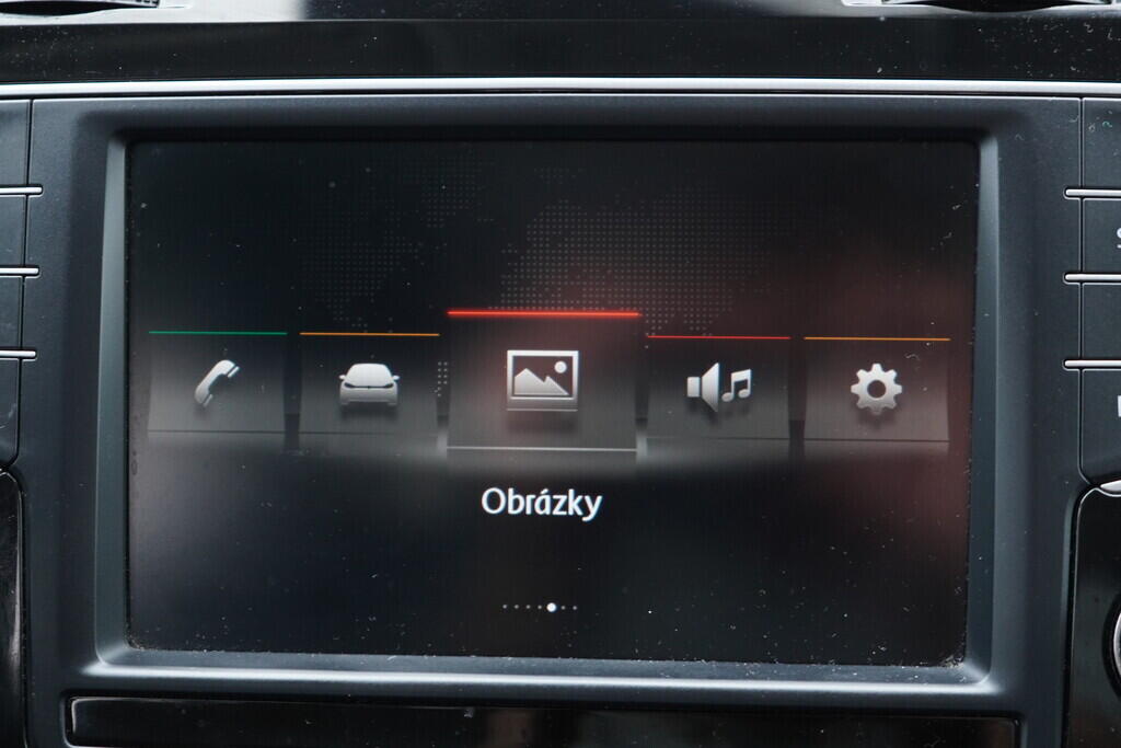 OV190V09207_27.webp_GOLF Highline 1.4 TSI 110 kW manuál