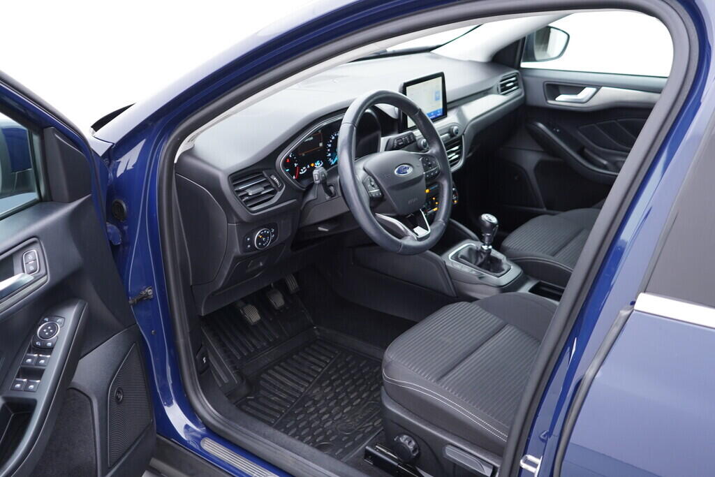 OV190V09210_18.webp_FOCUS Titanium 2.0 EcoBlue 110 kW manuál
