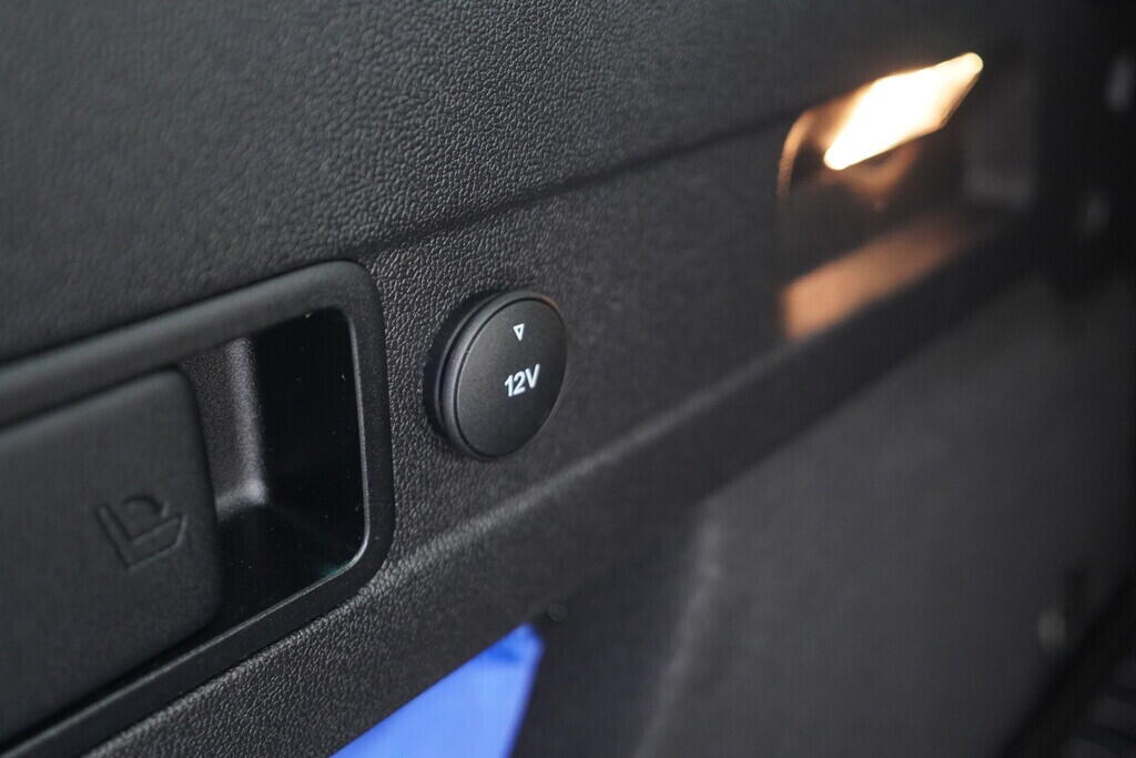 OV190V09210_45.webp_FOCUS Titanium 2.0 EcoBlue 110 kW manuál