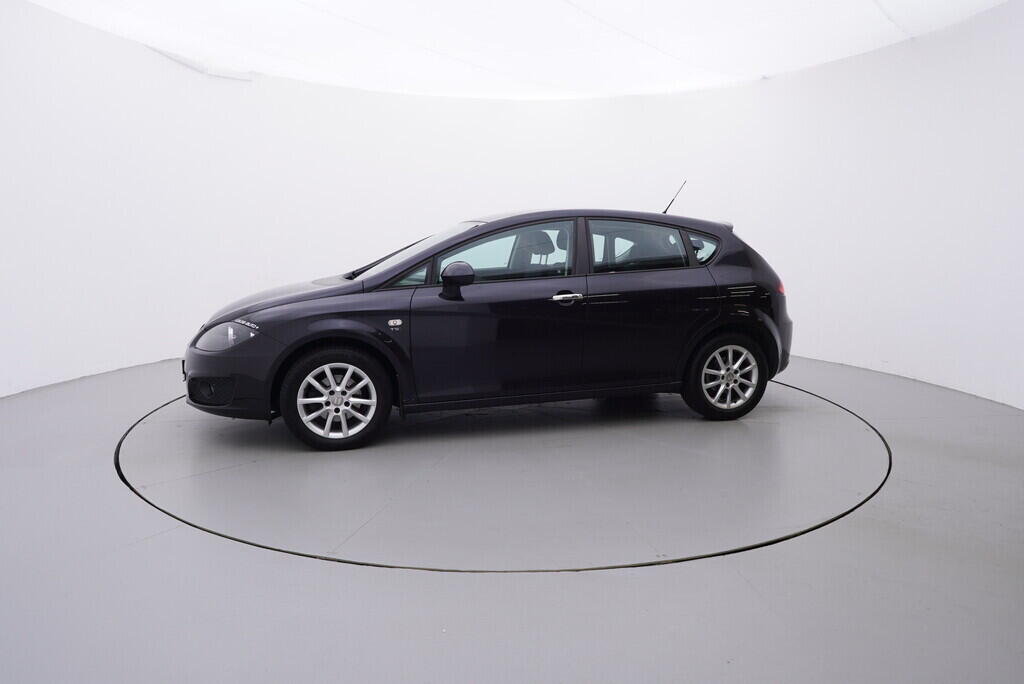 OV190V09217_11.webp_LEON Style 1.2 TSI 77 kW manuál