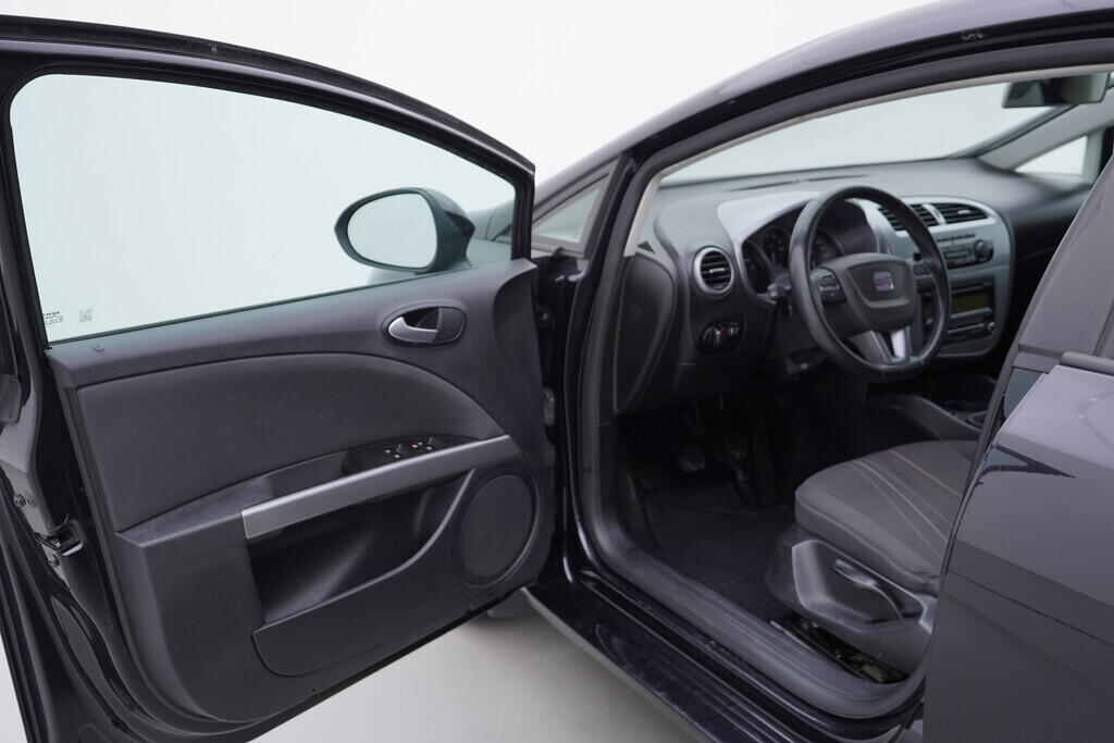 OV190V09217_18.webp_LEON Style 1.2 TSI 77 kW manuál