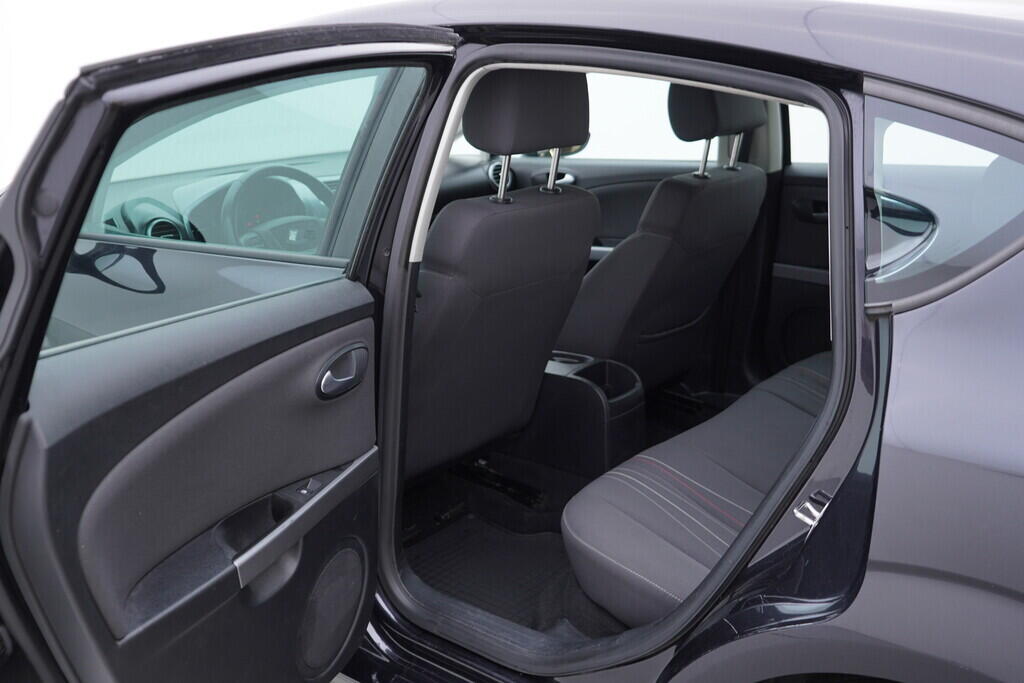 OV190V09217_30.webp_LEON Style 1.2 TSI 77 kW manuál